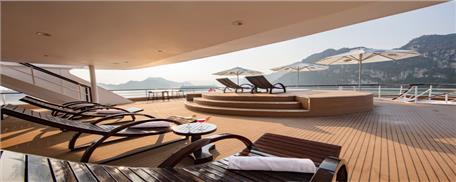 Du thuyền Scarlet Pearl